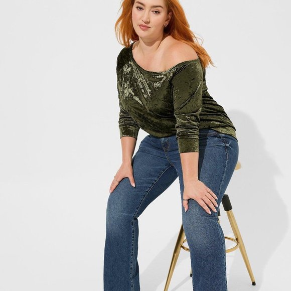 Torrid Crushed Velvet Off Shoulder Sweatshirt Size 3 NWT - Picture 3 of 3